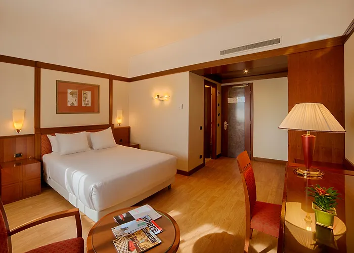 NH Roma Villa CarpegnaAlbergo